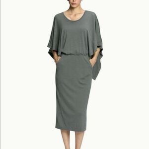 NAU X Snow Peak 100% Merino Wool Butterfly Green Midi Dress Size XS Japan Small